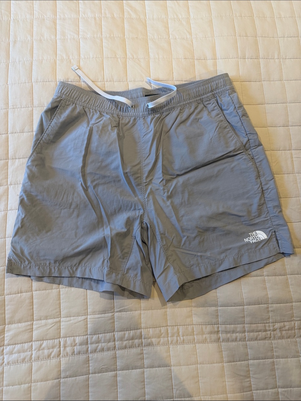 The North Face Light Gray Men's Elastic Waist Shorts